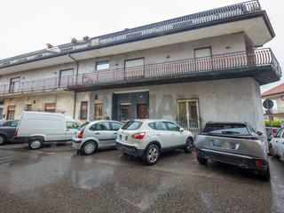 Casa Indipendente in Vendita a Nicolosi, 210'000&euro;, 224 m²