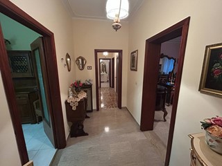 Quadrilocale in Vendita a Modena, 255'000&euro;, 119 m²