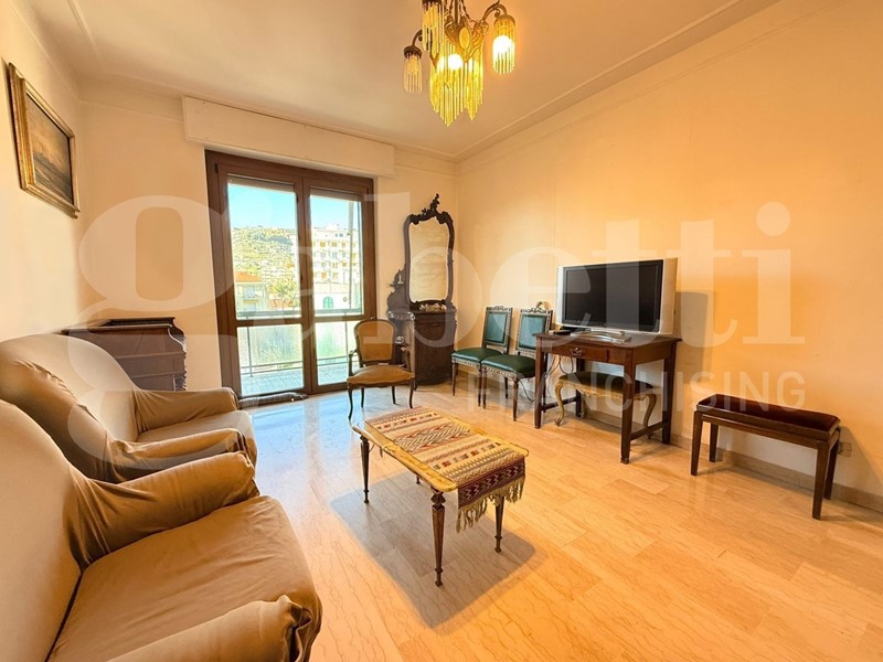 Appartamento in Vendita a Taggia, 329'000&euro;, 114 m²