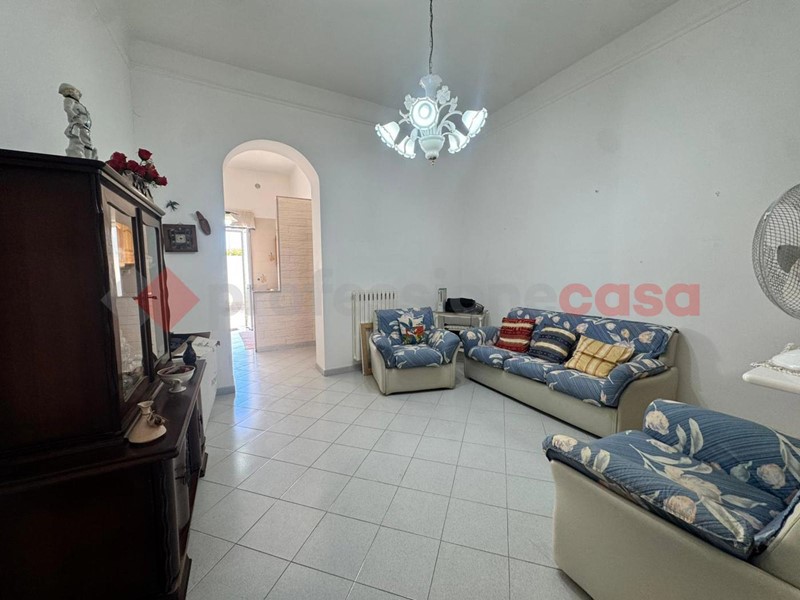 Trilocale in Vendita a Pulsano, 69'000&euro;, 97 m²