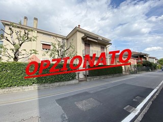 Trilocale in Vendita a Osio Sotto, 98'000&euro;, 117 m²