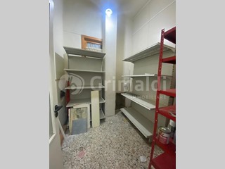 Immobile commerciale in Affitto a Tuglie, 750&euro;, 155 m²