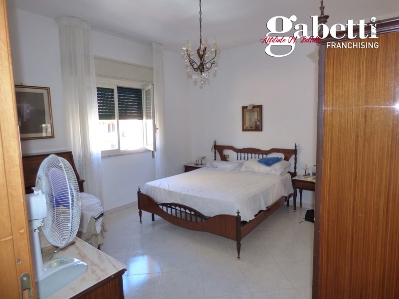 Quadrilocale in Vendita a Bagheria, 170'000&euro;, 133 m²