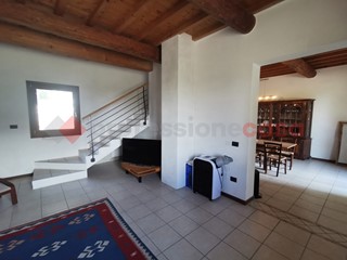 Villa bifamiliare in Vendita a Gazzo Veronese, 249'000&euro;, 260 m², con Box