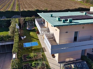 Villetta a schiera in Vendita a Arco, 880'000&euro;, 230 m², arredato, con Box