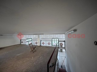Negozio in Vendita a Arezzo, 220'000&euro;, 234 m²