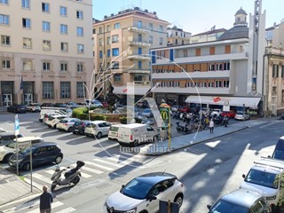 Quadrilocale in Vendita a Savona, zona Centro cittÃ, 168'000&euro;, 65 m²