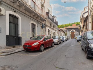 Monolocale in Vendita a Catania, 54'000&euro;, 22 m², arredato