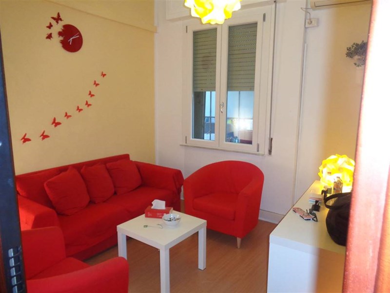 Ufficio in Affitto a La Spezia, zona Mazzetta, 140&euro;, 12 m²