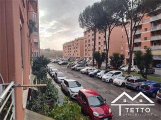 Trilocale in Vendita a Roma, 198'000&euro;, 70 m²
