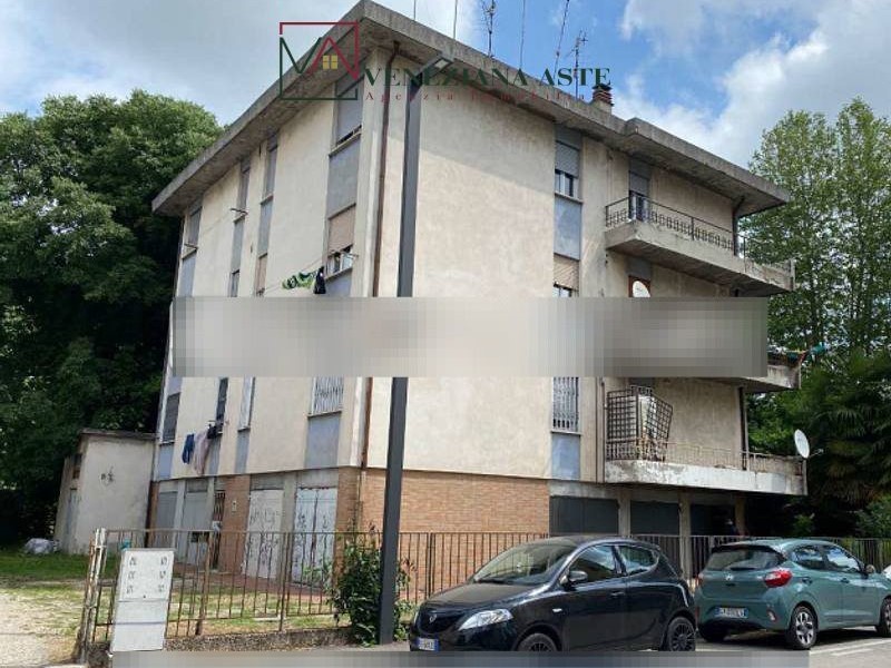 Appartamento in Vendita a Venezia, 98'250&euro;, 90 m²