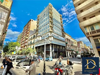 Appartamento in Vendita a Taranto, 275'000&euro;, 214 m²