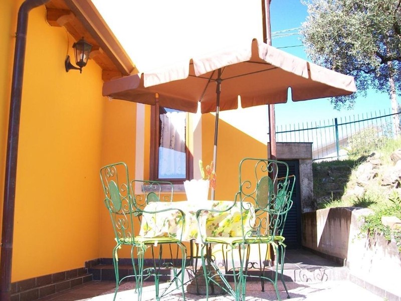 Casa Indipendente in Affitto a Vezzano Ligure, 700&euro;, 70 m², arredato