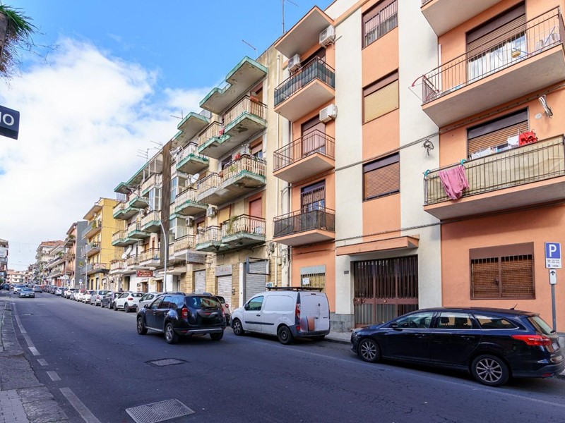 Quadrilocale in Vendita a Gravina di Catania, 110'000&euro;, 105 m², arredato
