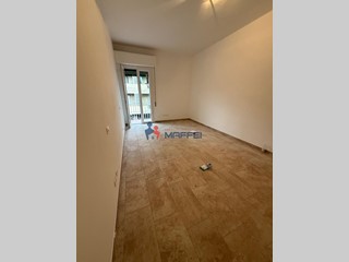 Quadrilocale in Vendita a Viareggio, 250'000&euro;, 80 m², arredato