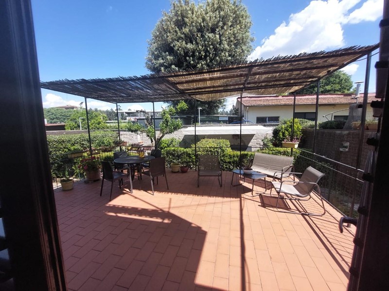 Quadrilocale in Vendita a Lastra a Signa, 330'000&euro;, 80 m², con Box