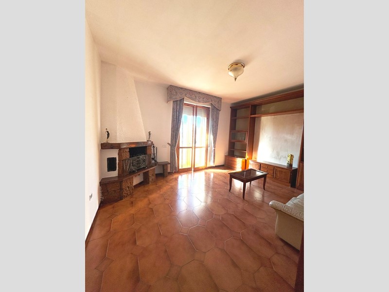 Appartamento in Vendita a Crespina Lorenzana, zona Cenaia, 155'000&euro;, 90 m², con Box