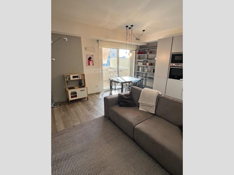 Quadrilocale in Vendita a Massa, 360'000&euro;, 95 m², arredato