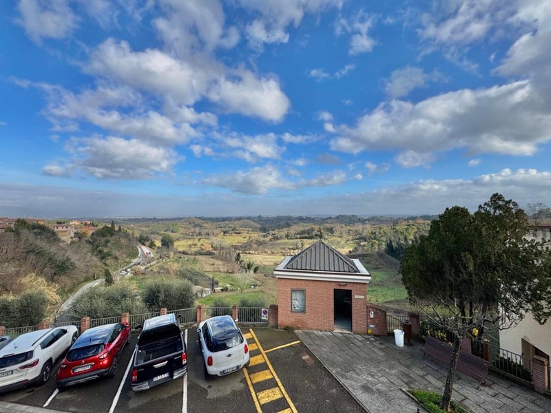 Quadrilocale in Vendita a Casciana Terme Lari, zona Lari, 68'000&euro;, 70 m²