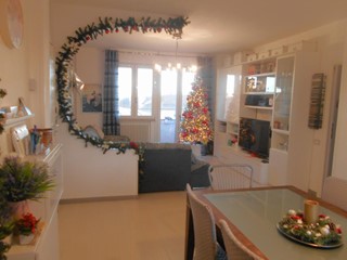 Appartamento in Vendita a Calcinaia, zona Fornacette, 179'000&euro;, 102 m², con Box