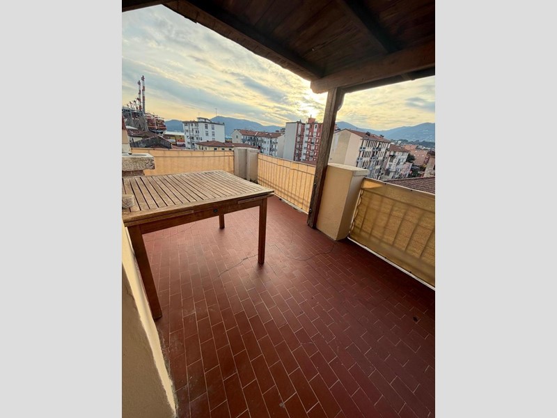 Attico in Affitto a La Spezia, 800&euro;, 75 m², arredato