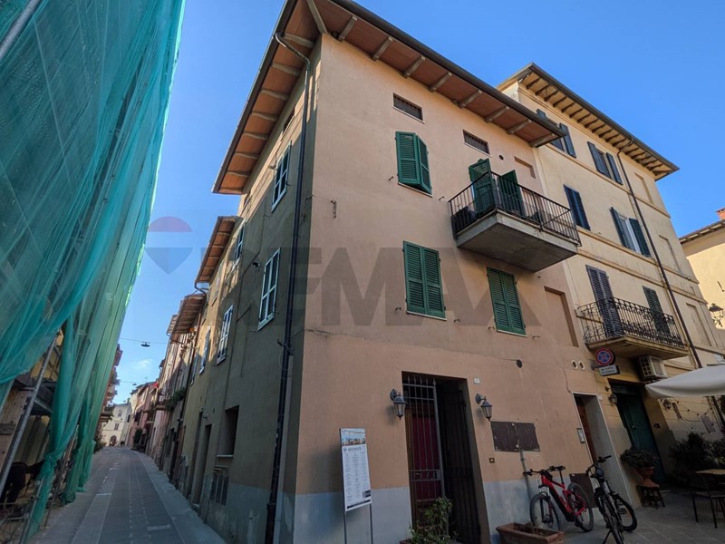 Appartamento in Vendita a Castiglione del Lago, 170'000&euro;, 140 m²