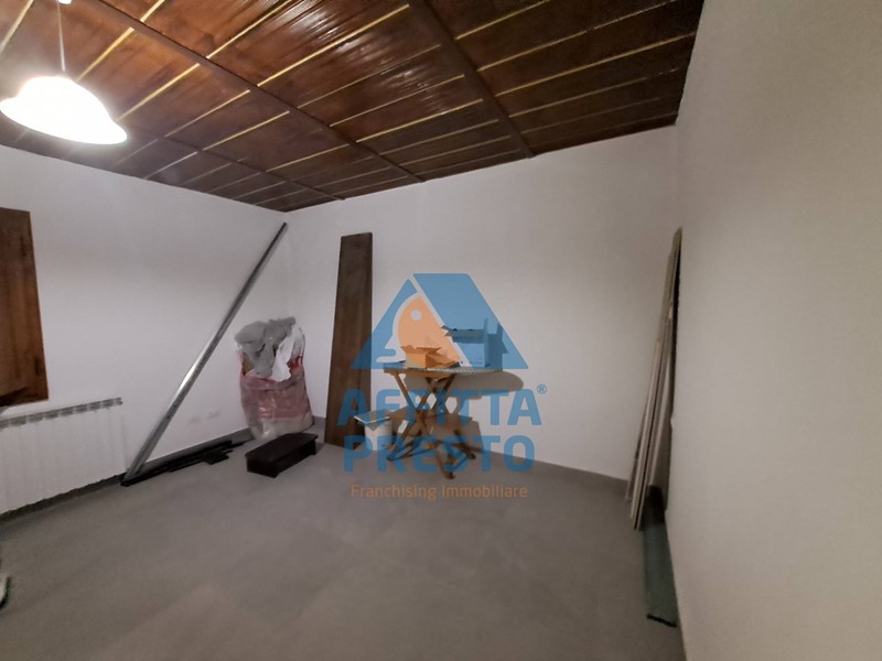 Monolocale in Affitto a Santa Maria a Monte, 400&euro;, 40 m²