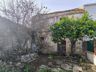 Casa Indipendente in Vendita a Valderice, 40'000&euro;, 80 m²