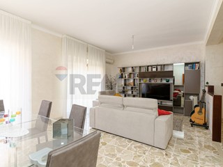 Quadrilocale in Vendita a Sant'Agata li Battiati, 215'000&euro;, 130 m²