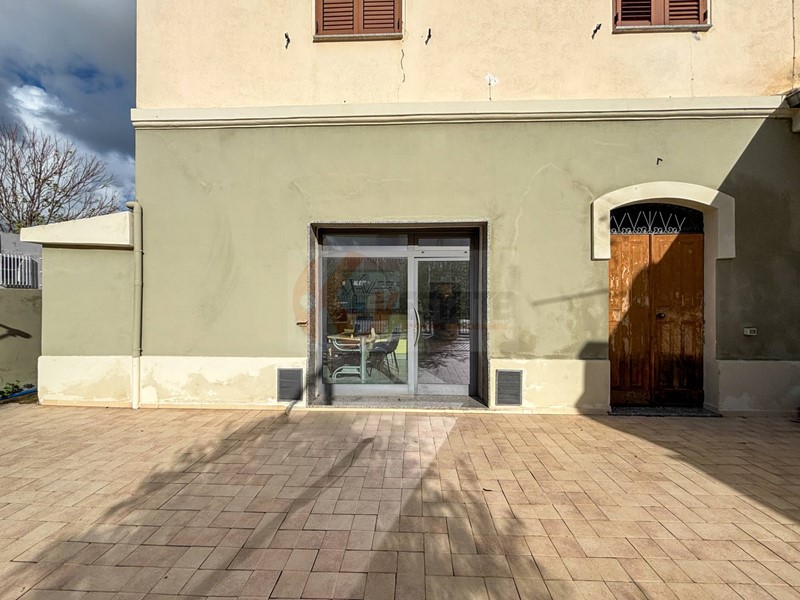 Immobile commerciale in Affitto a Sassari, 700&euro;, 121 m²