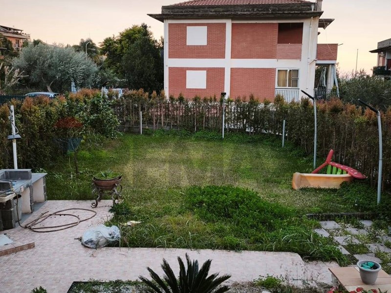 Casa Semi Indipendente in Vendita a Fiumefreddo di Sicilia, 50'000&euro;, 49 m²