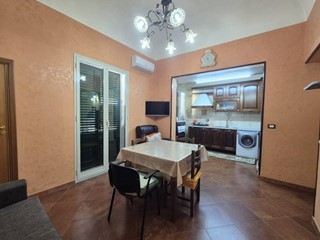 Quadrilocale in Vendita a Palermo, 140'000&euro;, 120 m²