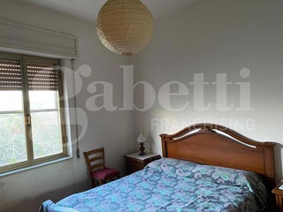 Quadrilocale in Vendita a Santa Giusta, 135'000&euro;, 139 m²