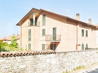 Quadrilocale in Vendita a Gubbio, 190'000&euro;, 100 m², con Box