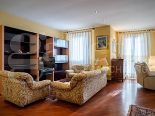 Quadrilocale in Vendita a Gubbio, 190'000&euro;, 100 m², con Box