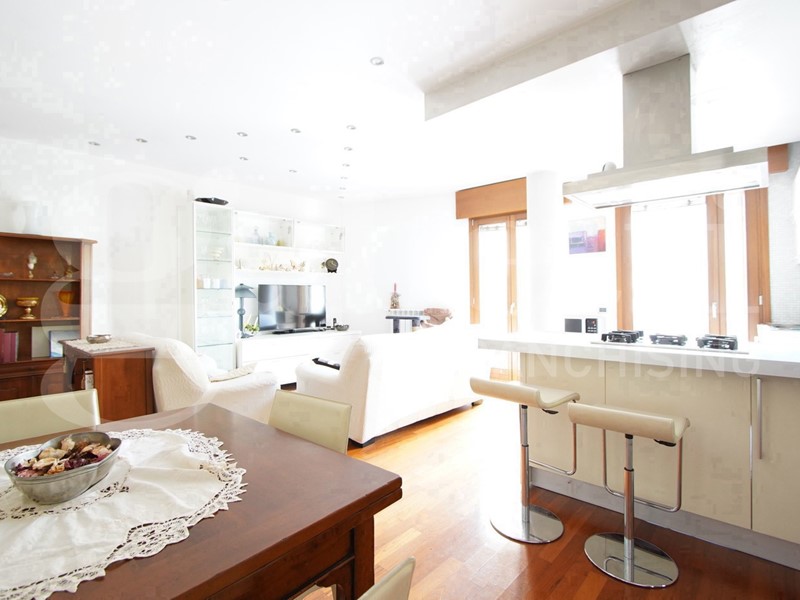 Trilocale in Vendita a Venezia, 195'000&euro;, 95 m², arredato, con Box