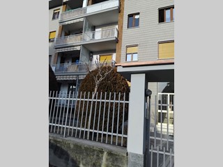 Trilocale in Vendita a Ciriè, 160'000&euro;, 85 m², arredato, con Box