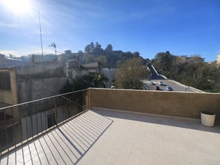 Quadrilocale in Vendita a Barcellona Pozzo di Gotto, 50'000&euro;, 134 m²