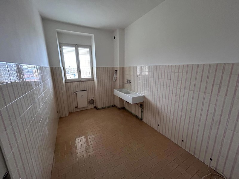 Bilocale in Vendita a Oggiono, 89'000&euro;, 70 m²