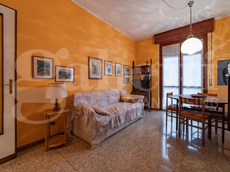 Bilocale in Vendita a Milano, 280'000&euro;, 77 m², arredato