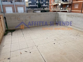 Ufficio in Affitto a Siracusa, 400&euro;, 35 m²