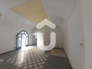 Trilocale in Vendita a Palazzolo sull'Oglio, 185'000&euro;, 156 m², con Box