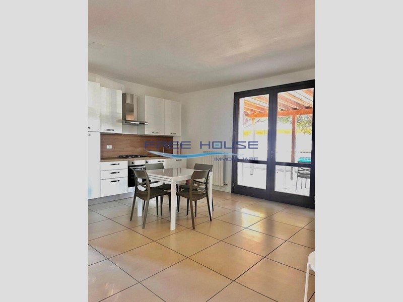 Monolocale in Affitto a Cervia, zona Porto Canale, 1'600&euro;, 50 m², arredato