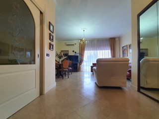 Trilocale in Affitto a Catanzaro, zona il Corvo, 500&euro;, 110 m², arredato