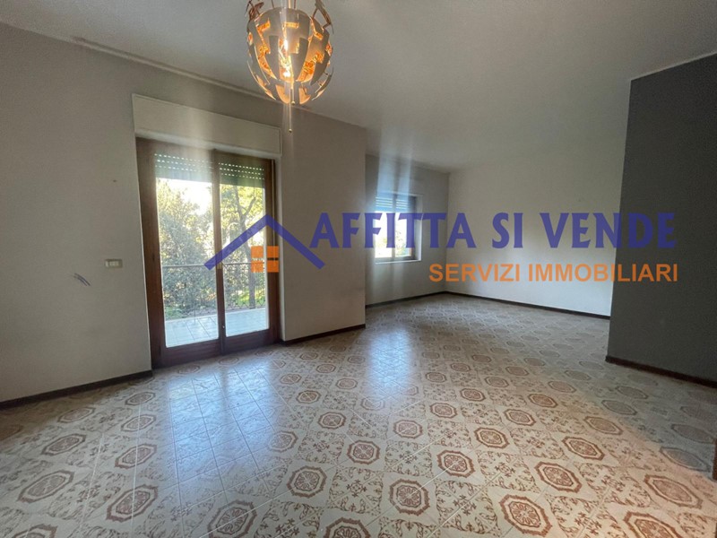 Appartamento in Affitto a Siracusa, 600&euro;, 170 m²