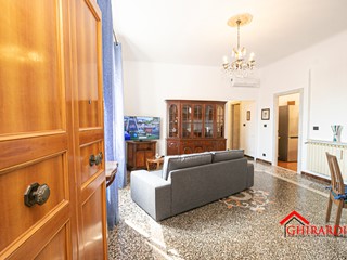 Appartamento in Affitto a Genova, zona Sestri Ponente, 800&euro;, 93 m², arredato