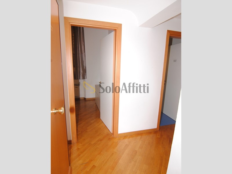 Bilocale in Affitto a Livorno, zona Accademia, 1'000&euro;, 60 m², arredato