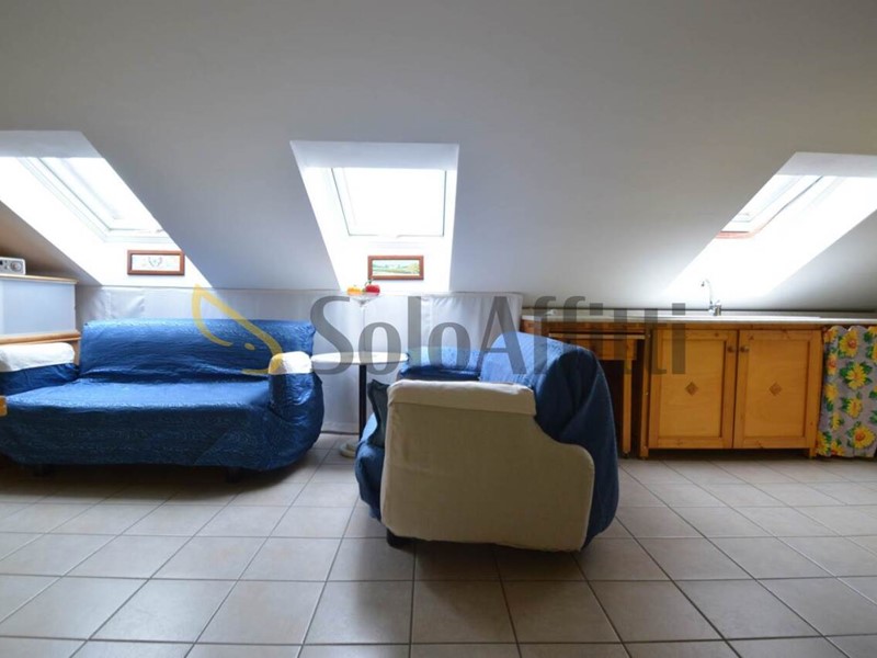 Bilocale in Affitto a Rozzano, 700&euro;, 70 m², arredato