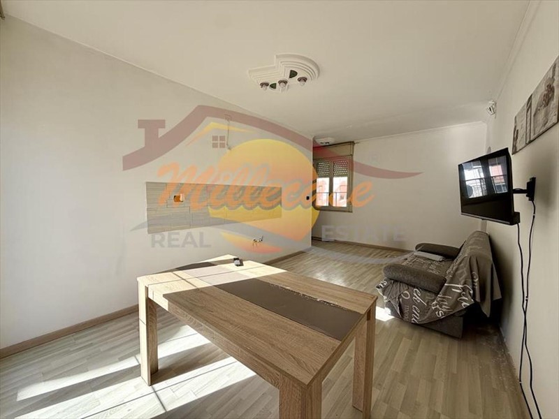 Appartamento in Vendita a Siracusa, zona Panagia, 128'000&euro;, 160 m²