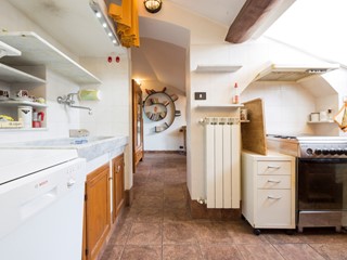 Quadrilocale in Vendita a Genova, zona Nervi, 189'000&euro;, 50 m²